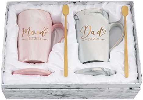 YHRJWN - Баща Майка Est 2023 - Нови подаръци за родители - Кафе, чаша за баща и майка, за двойки - Подаръци за бъдещи родители с обявяването на бременността - Подаръци за годиш