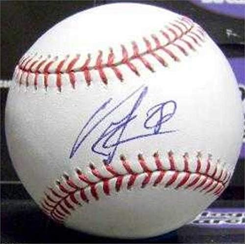 Бейзбол с автограф на Виктор Диас - Бейзболни топки с автографи